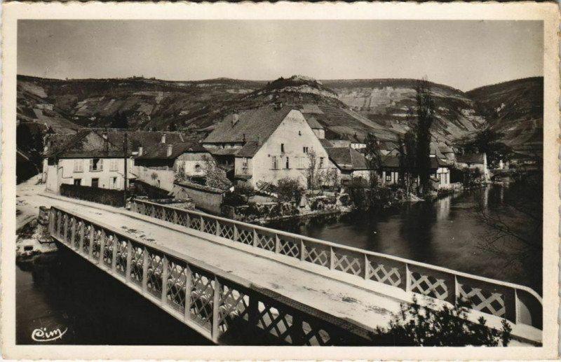 Carte postale ancienne Sites Pittoresques de Franché-Comté Vallée de la Louve - Vuillafans à Vuillafans