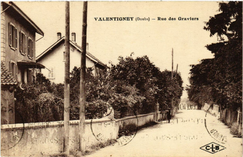 Carte postale ancienne Valentigney - Rue des Graviers à Valentigney