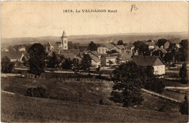 Carte postale ancienne Valdahon - Le Valdahon-Haut - Vue - Scene à Valdahon