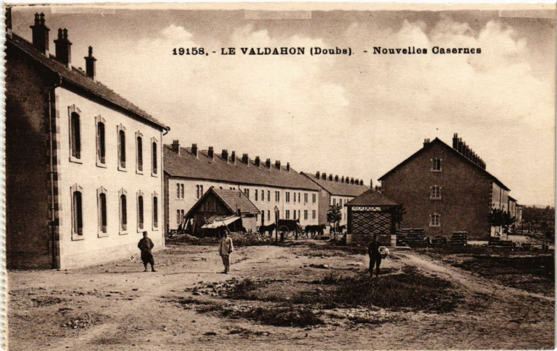 Carte postale ancienne Valdahon - Le Valdahon - Nouvelles Casernes à Valdahon
