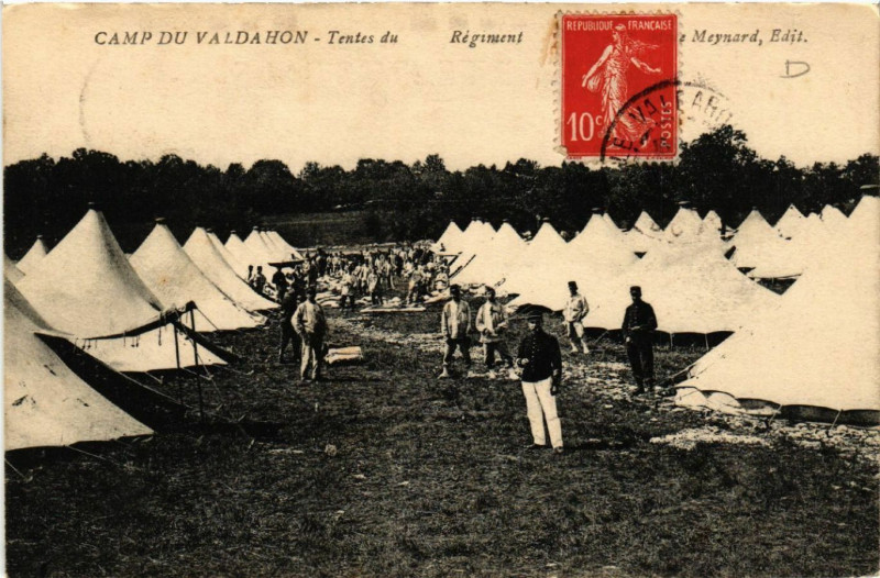 Carte postale ancienne Valdahon - Camp du Valdahon - Tentes de Regiment à Valdahon