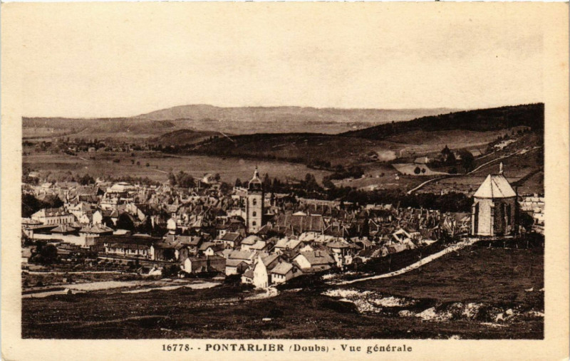Carte postale ancienne Pontarlier - Vue générale à Pontarlier