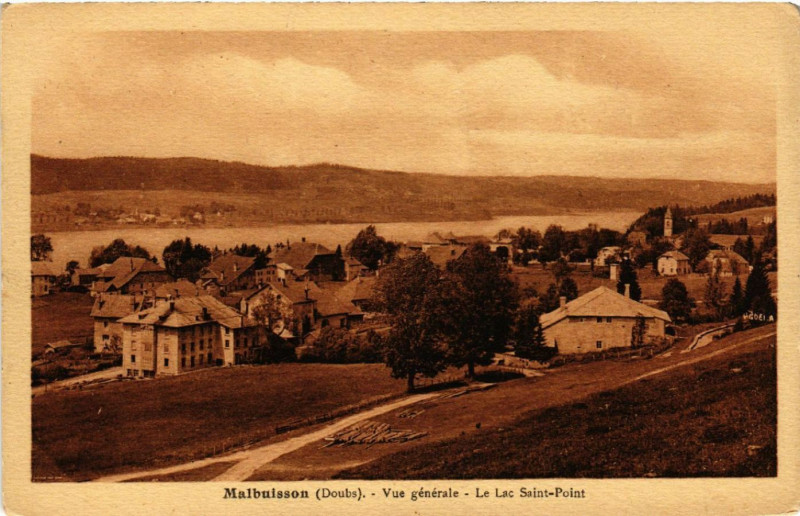 Carte postale ancienne Malbuisson - Vue générale - Le Lac Saint-Point à Malbuisson