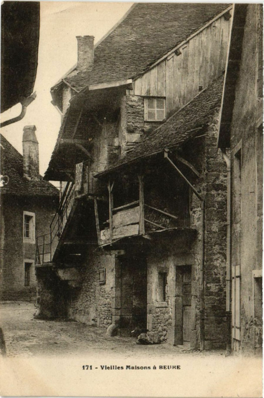 Carte postale ancienne Beure - Vieilles Maisons a Beure à Beure