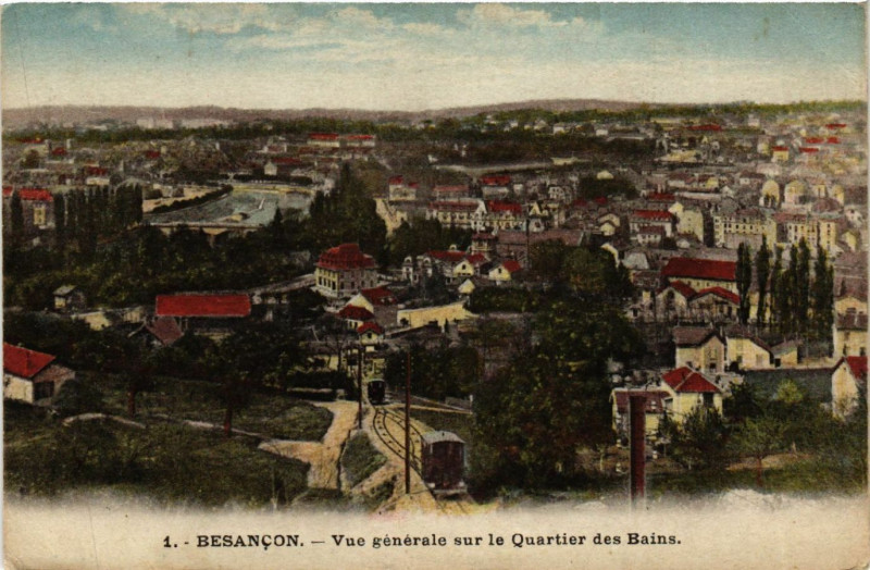 Carte postale ancienne Besancon - Vue générale sur le Quartier des Bains à Besançon