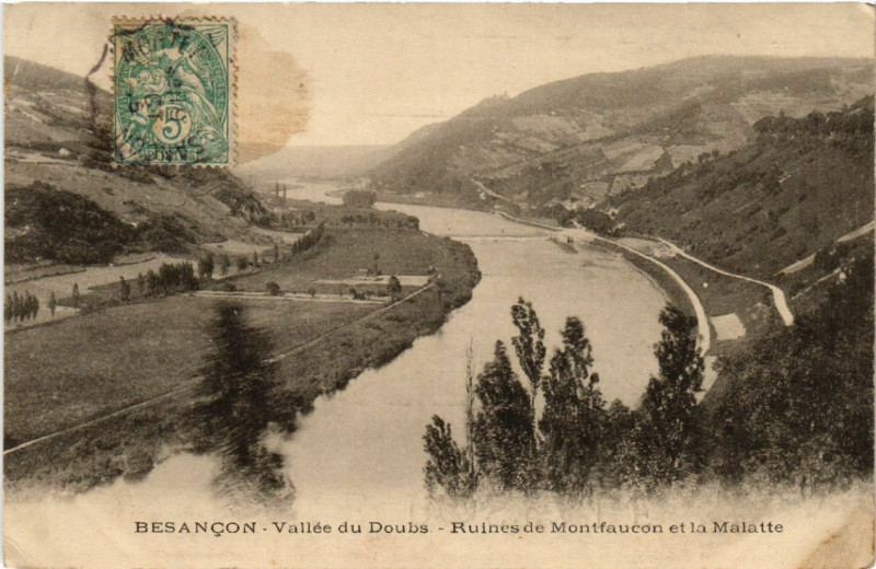 Carte postale ancienne Besancon - Vallée du Doubs - Ruines de Montfaucon et la Malatte à Besançon