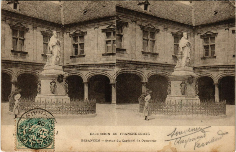 Carte postale ancienne Besancon - Statue du Cardinal de Granvelle à Besançon
