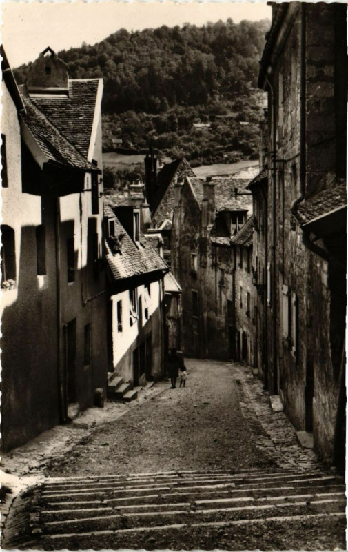 Carte postale ancienne Besancon - La Rue de Chambrier à Besançon