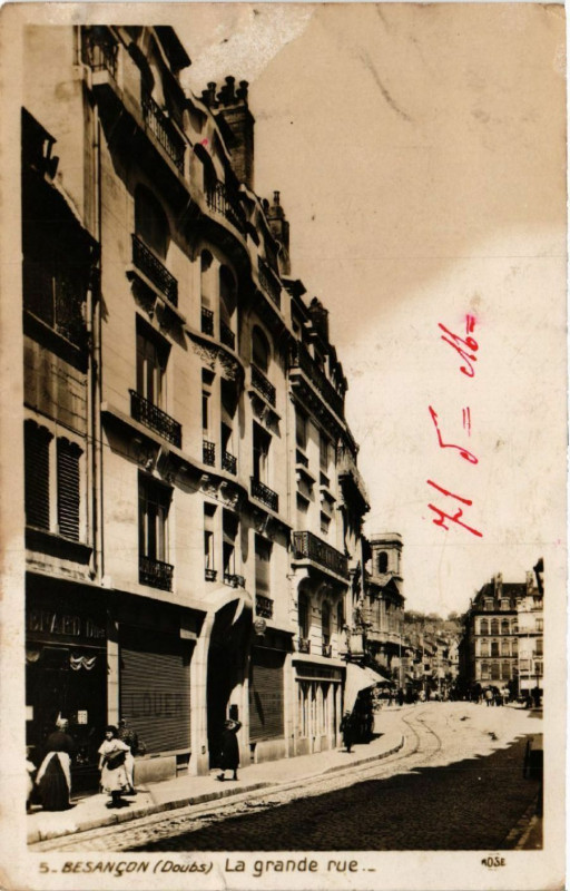 Carte postale ancienne Besancon - La Grande Rue à Besançon