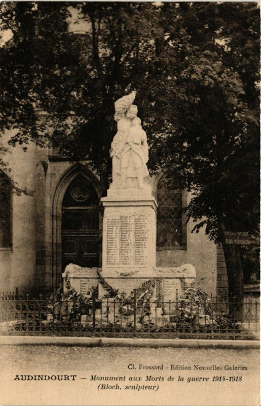 Carte postale ancienne Audincourt - Audindourt - Monument aux Morts de la Guerre à Audincourt