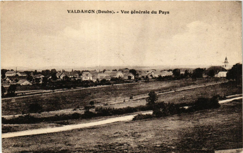 Carte postale ancienne Valdahon - Vue générale du Pays à Valdahon