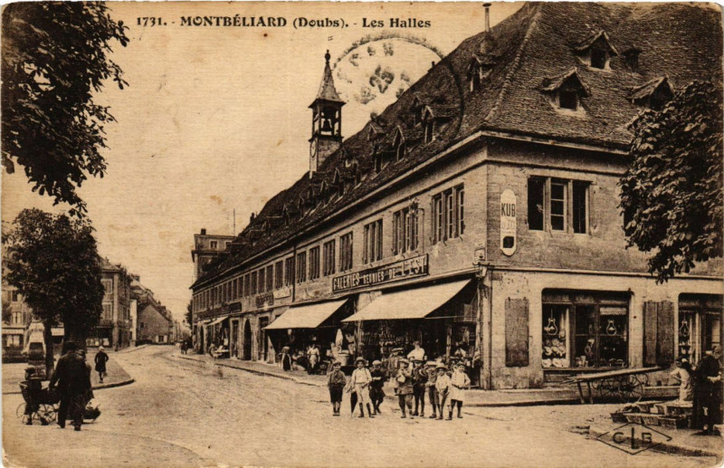 Carte postale ancienne Montbeliard - Les Halles à Montbéliard