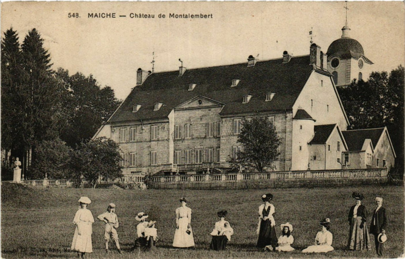 Carte postale ancienne Maiche - Chateau de Montalembert à Maîche