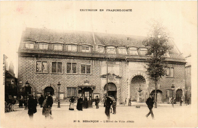 Carte postale ancienne Excursion en Franche-Comte - Besancon - L'Hotel de Ville à Besançon