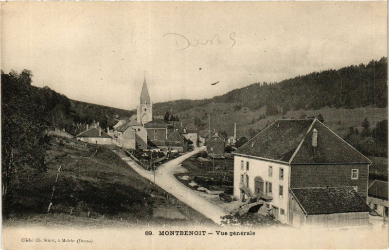 Carte postale ancienne Montbenoit - Vue générale à Montbenoît