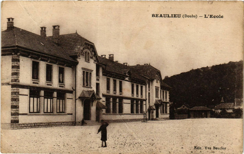 Carte postale ancienne Beaulieu - L'Ecole