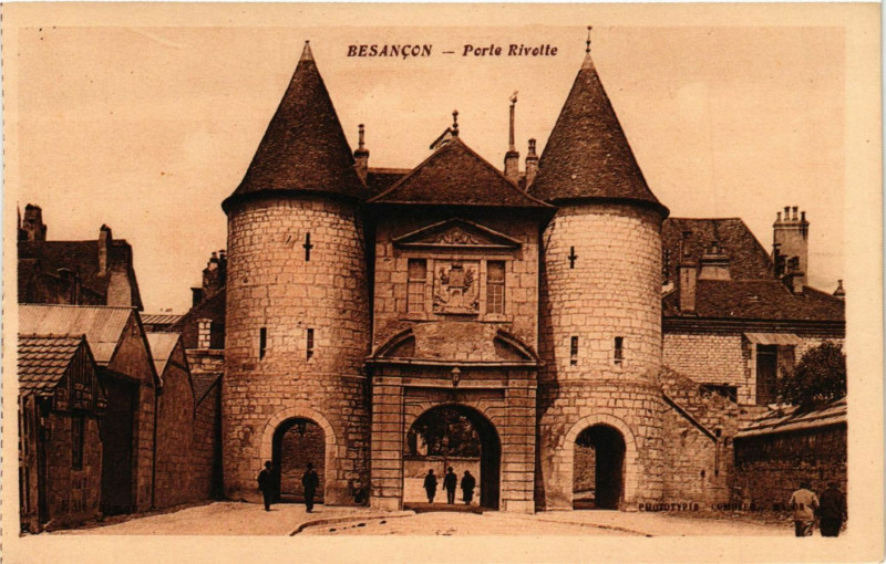 Carte postale ancienne Besancon - Porte Rivotte à Besançon