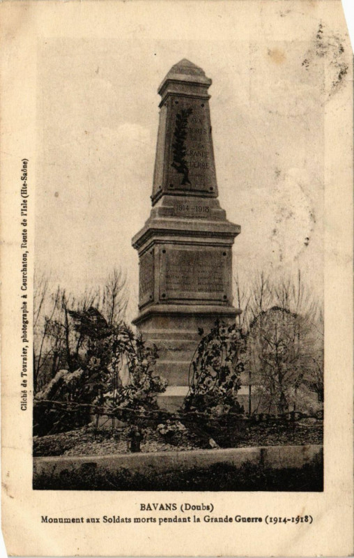 Carte postale ancienne Bavans - Monument aux Soldats morts pendant la Grande Guerre à Bavans