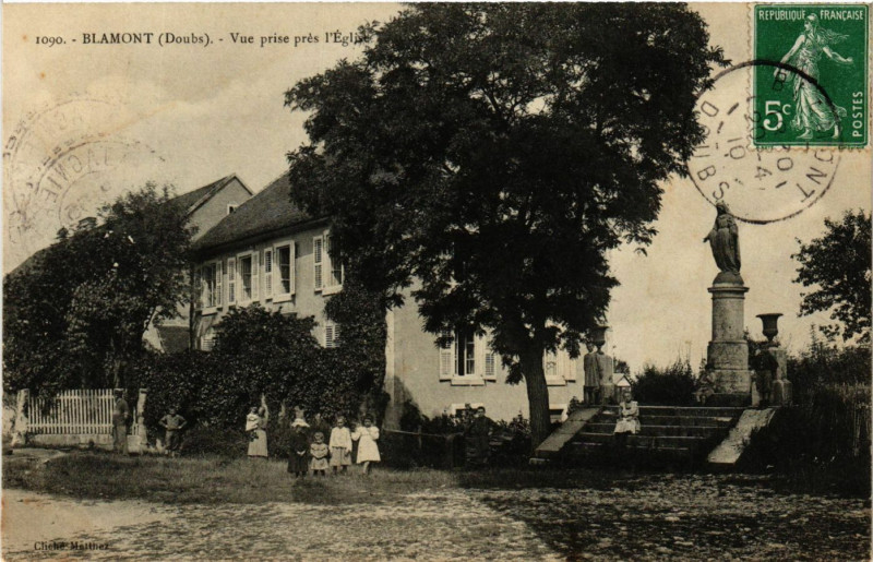 Carte postale ancienne Blamont - Vue prise pres L'Eglise à Blamont