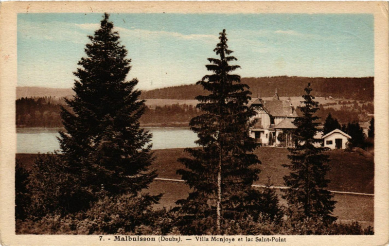Carte postale ancienne Malbuisson - Villa Monjoye et lac Saint-Point à Malbuisson
