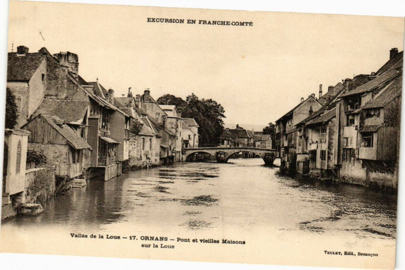 Carte postale ancienne Vallée de la Loue - Ornans - Pont et vieilles Maisons à Ornans