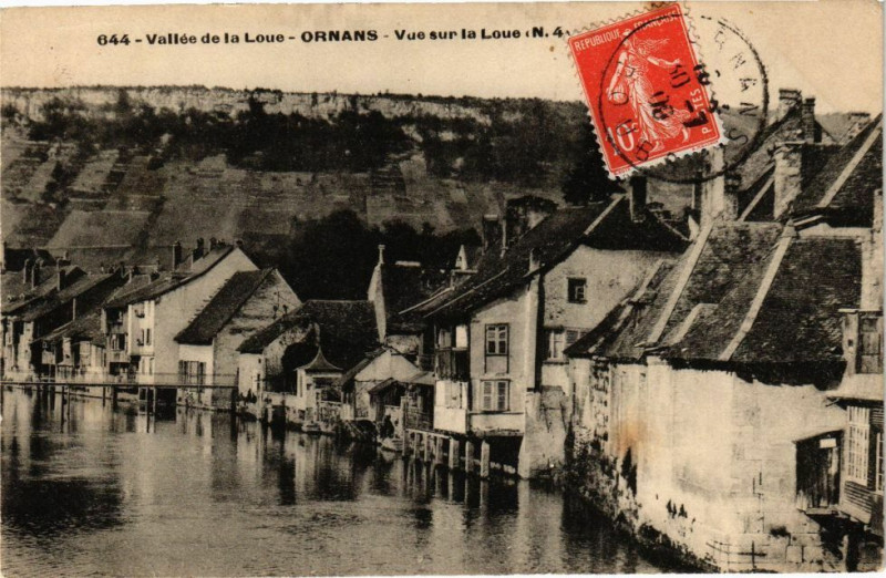 Carte postale ancienne Vallée dela Loue - Ornans - Vue sur la Loue à Ornans