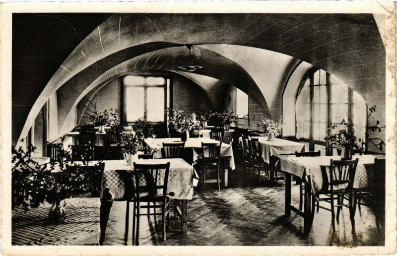 Carte postale ancienne Chateau de Vaire-le-Grand - Salle a manger de la Maison .. à Vaire