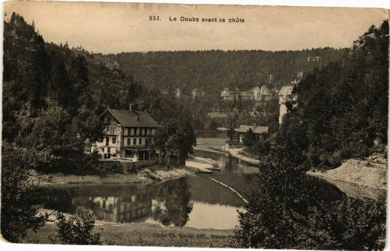 Carte postale ancienne Le Doubs avant sa chute à Doubs