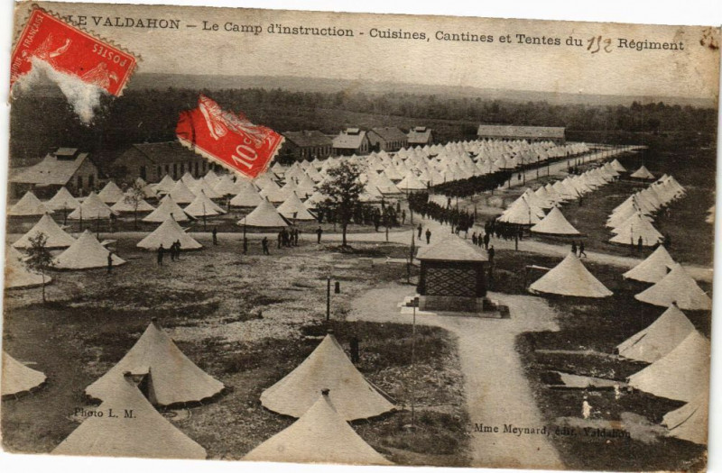 Carte postale ancienne Le Valdahon - Le Camp d'instruction - Cuisines Cantines et Tentes à Valdahon