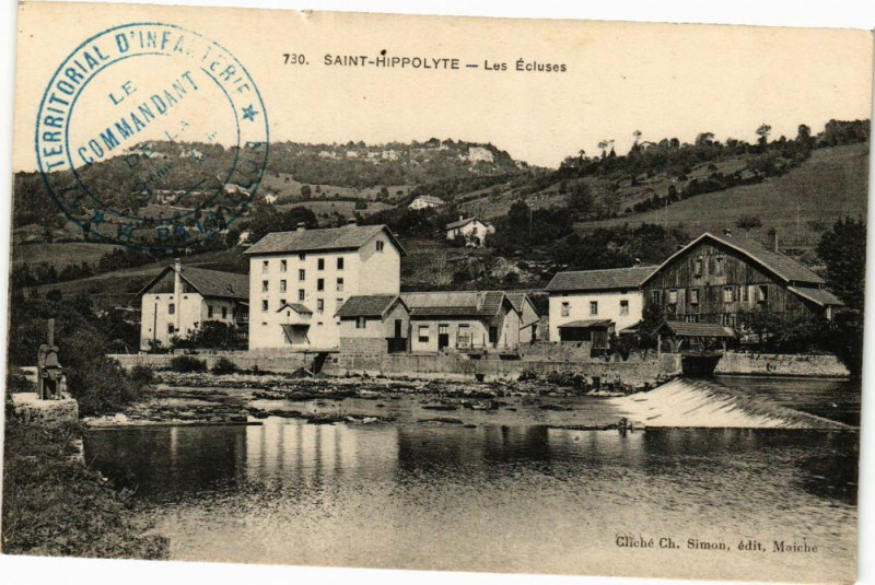 Carte postale ancienne Saint-Hippolyte Les Ecluses à Saint-Hippolyte