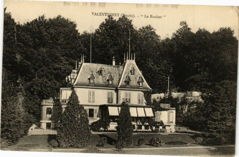 Carte postale ancienne Valentigney - Le Rocher à Valentigney