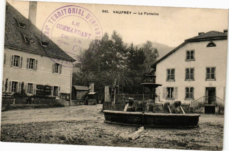 Carte postale ancienne Vaufrey - La Fontaine à Vaufrey