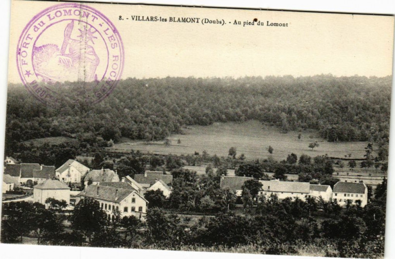 Carte postale ancienne Villars-les Blamont - Au pied du Lomont à Villars-lès-Blamont