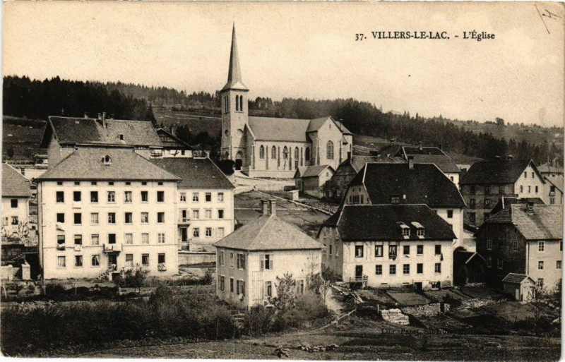 Carte postale ancienne Villers-le-Lac - L'Eglise à Villers-le-Lac