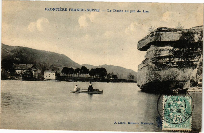 Carte postale ancienne Frontiere Franco-Suisse - Le Doubs au pré du Lac à Doubs