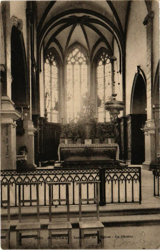 Carte postale ancienne Morteau - Intérieur de l'Eglise - La Choeiur à Morteau
