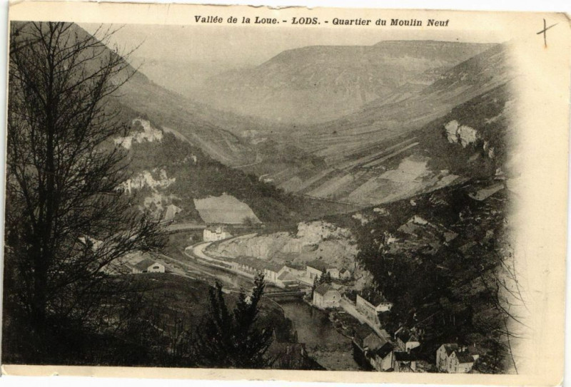 Carte postale ancienne Vallée de la Loue - Lods - Quartier du Moulin Neuf à Lods