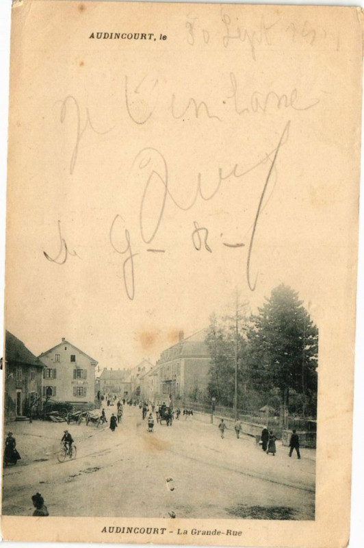 Carte postale ancienne Audincourt - La Grande-Rue à Audincourt