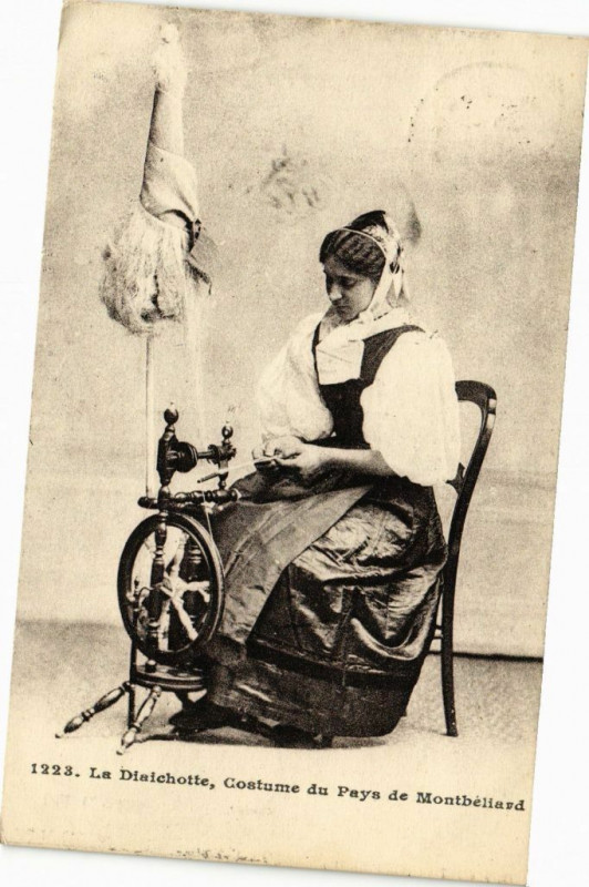 Carte postale ancienne La Diaichotte Costume du Pays de Montbeliard à Montbéliard