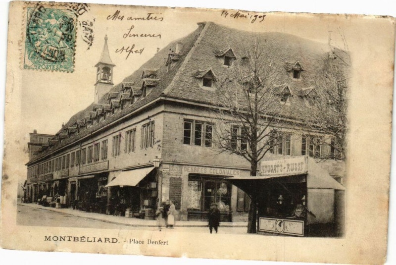 Carte postale ancienne Montbeliard - Place Denfert à Montbéliard