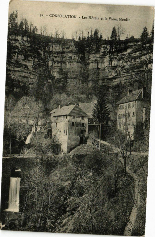Carte postale ancienne Consolation - Les Hotels et le Vieux Moulin