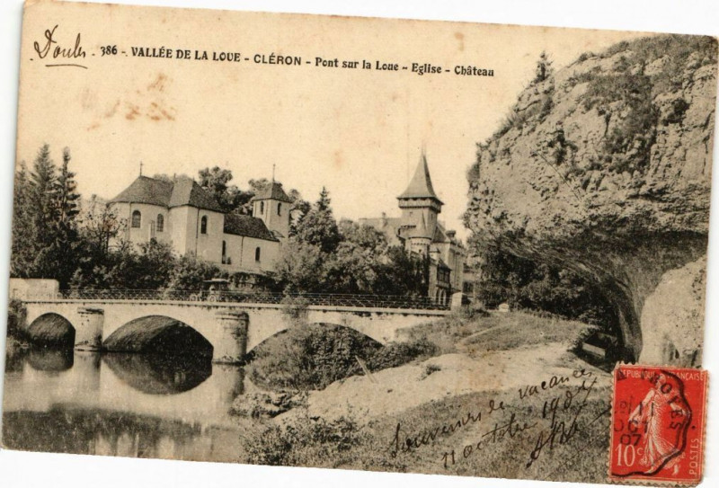 Carte postale ancienne Vallée de la Loue - Cleron - Pont sur la Loue - Chateau à Cléron