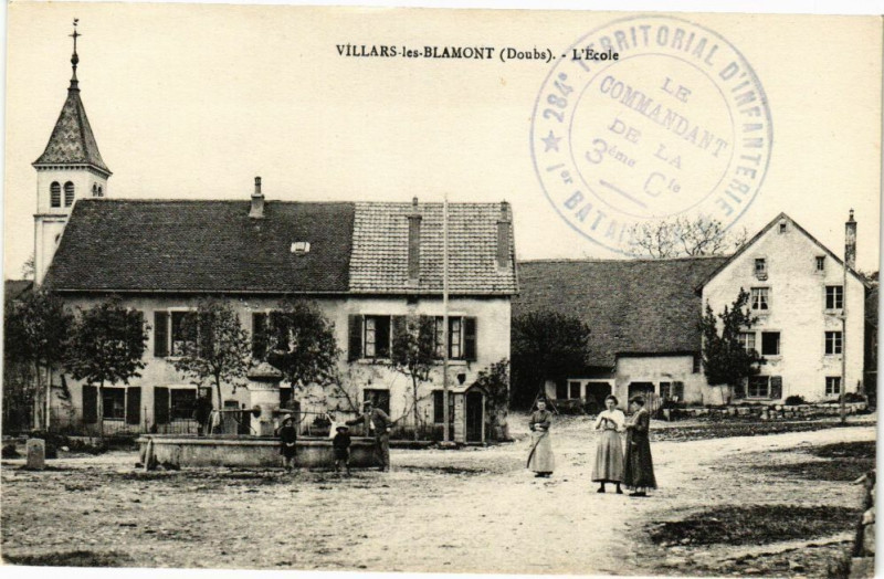 Carte postale ancienne Villars-les-Blamont - L'Ecole à Villars-lès-Blamont