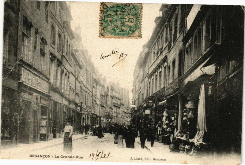 Carte postale ancienne Besancon - La Grande Rue à Besançon
