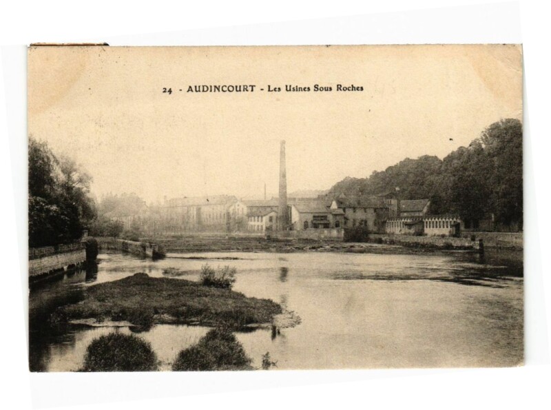 Carte postale ancienne Audincourt - Les Usines Sous Roches à Audincourt