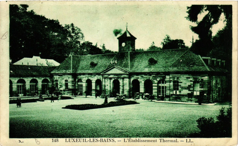Carte postale ancienne Luxeuil-les-Bains - L'Etablissement Thermal à Luxeuil-les-Bains