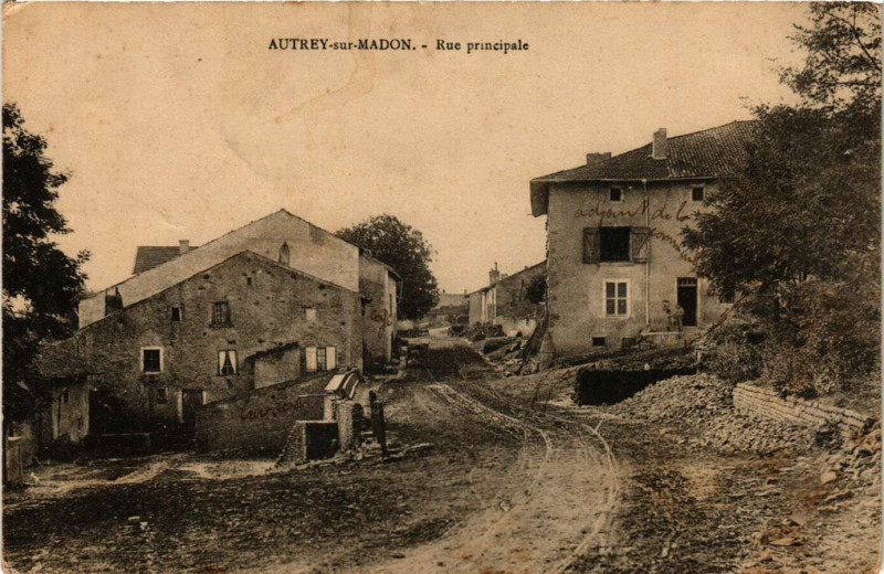 Carte postale ancienne Autrey-sur-Madon - Rue Principale