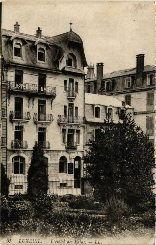 Carte postale ancienne Luxeuil-les-Bains - L'Hotel des Bains à Luxeuil-les-Bains