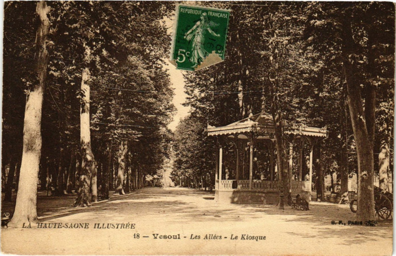Carte postale ancienne Vesoul - Les Allées - Le Kiosque à Vesoul
