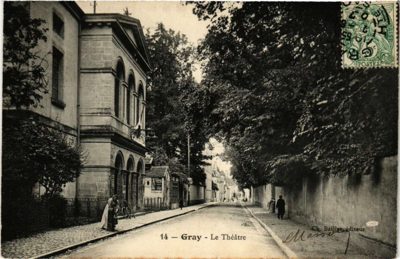 Carte postale ancienne Gray - Le Théatre à Gray
